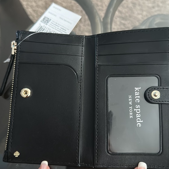 Kate Spade ❤️Jackson Small Slim Bifold Wallet ~Black Pebbled Leather #WLRU5472 - Picture 2 of 7